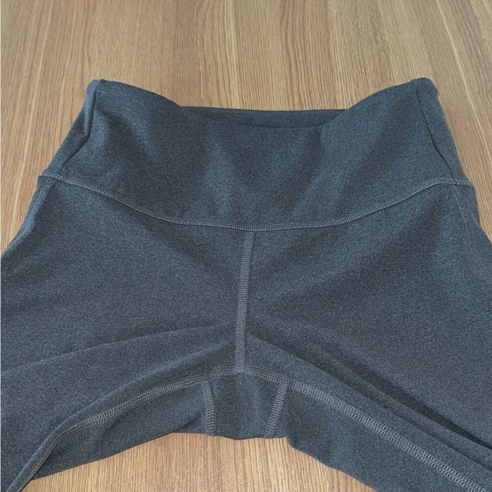 Tory‎ Burch Weightless Chevron Dark Gray Leggings Size Small